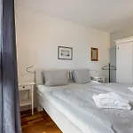 Holiday home Haushaelfte Schobuell Nordstrand