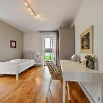 Haushaelfte Schobuell Holiday home *
