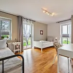 Haushaelfte Schobuell * Nordstrand