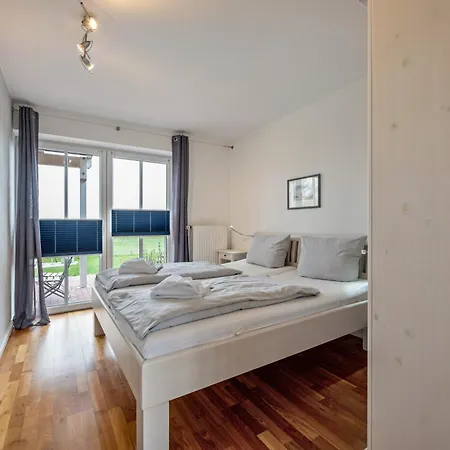 Holiday home Haushaelfte Schobuell *