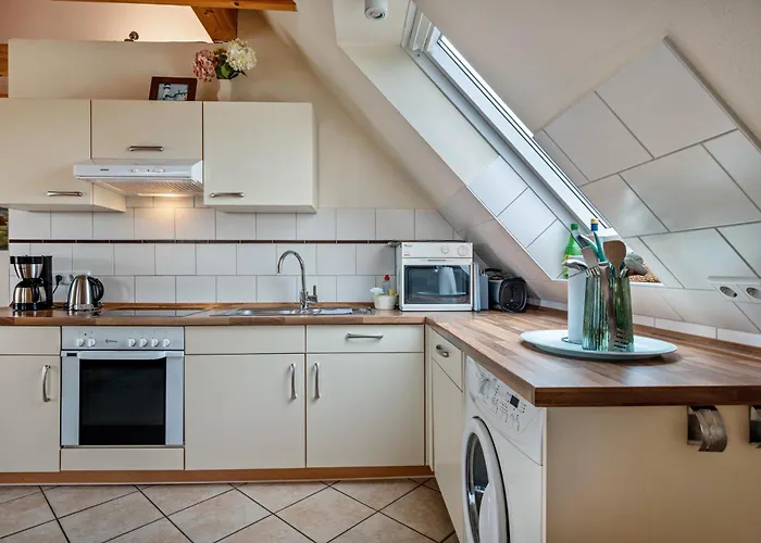 Haushaelfte Schobuell