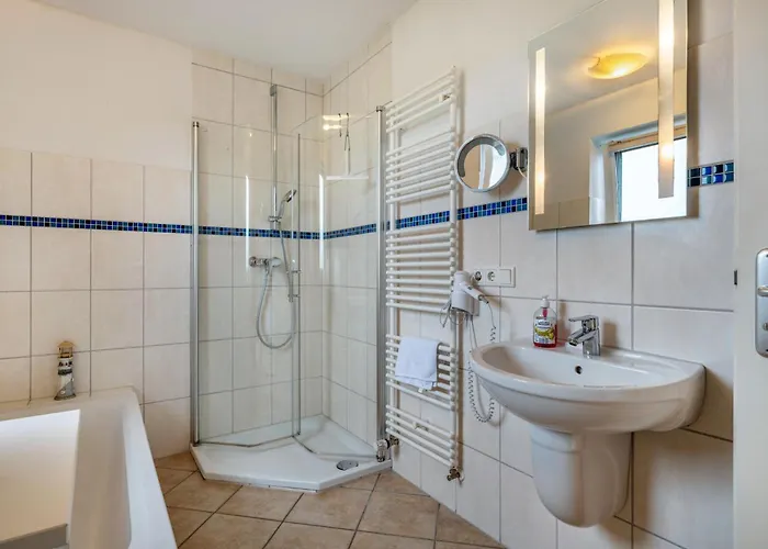 Haushaelfte Schobuell